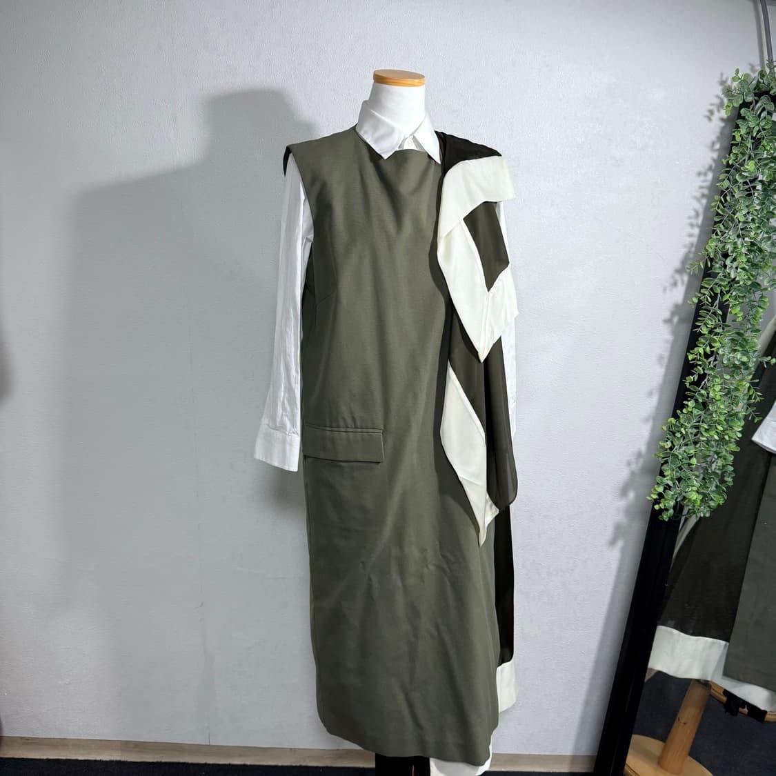 21ss 사카이 스카프 드레이프 원피스 3사이즈 상품이미지6