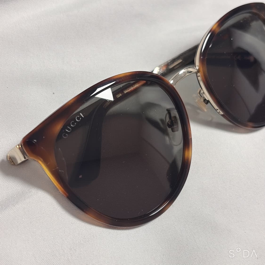 구찌 뿔테 선글라스 상품이미지3