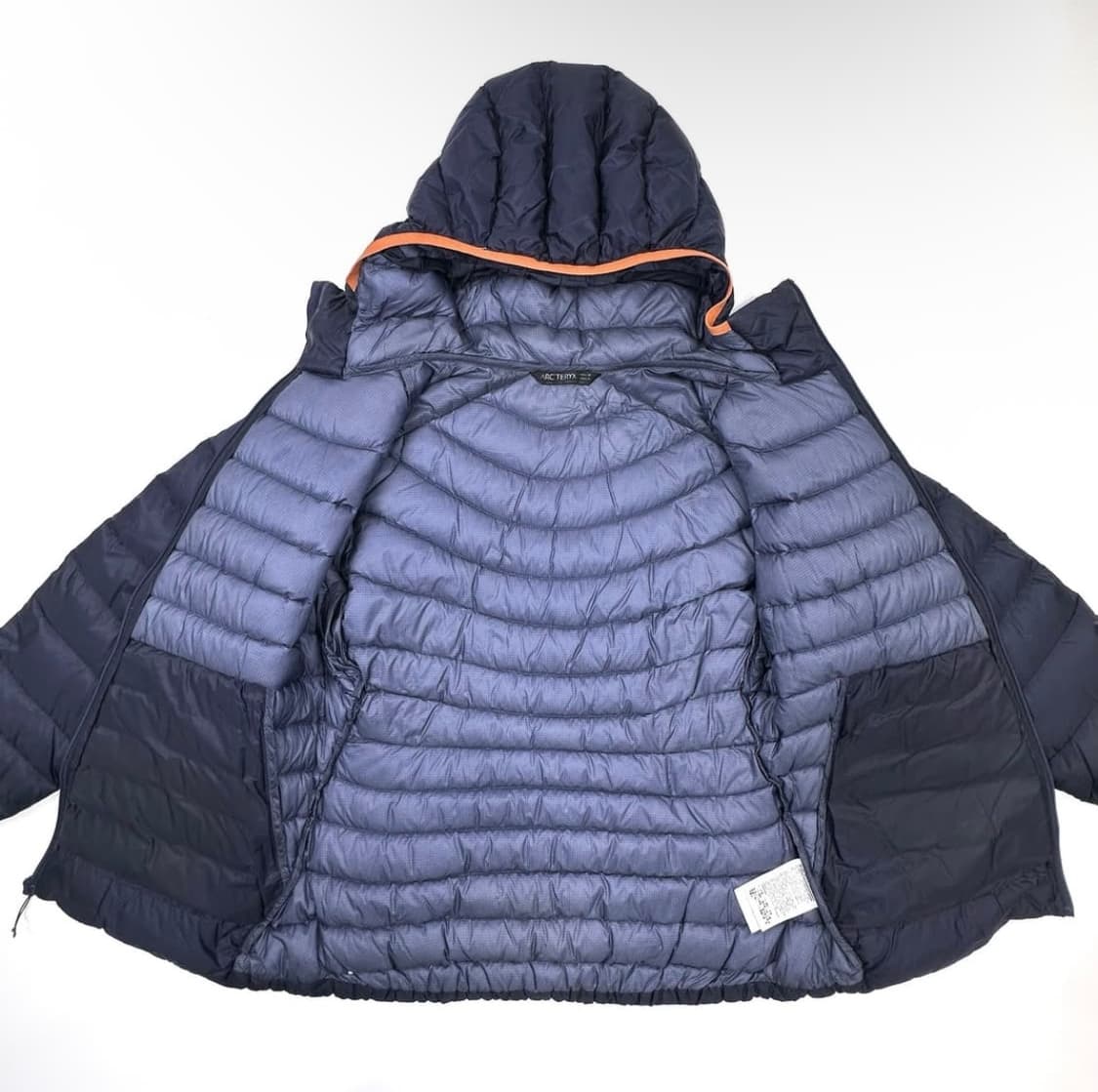 아크테릭스 패딩  상품이미지2