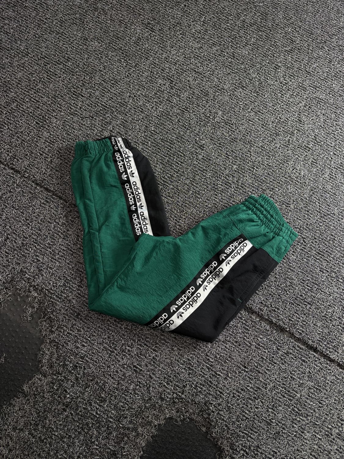 아디다스 트레포일 사이드 디테일 우븐 팬츠 4876 상품이미지1