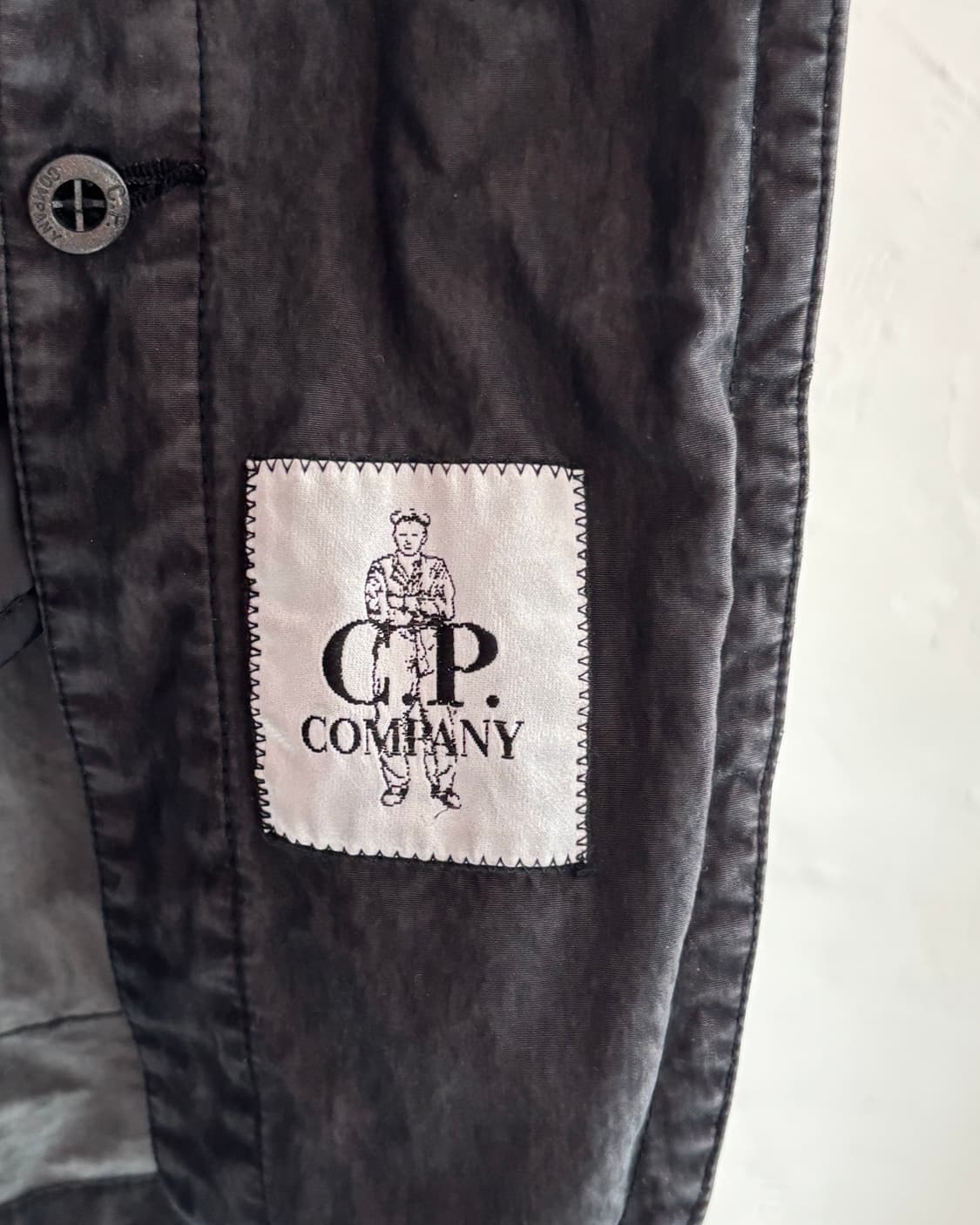 C.P. Company 씨피컴퍼니 블랙 컬러 가먼트다잉 버튼 자켓 상품이미지7