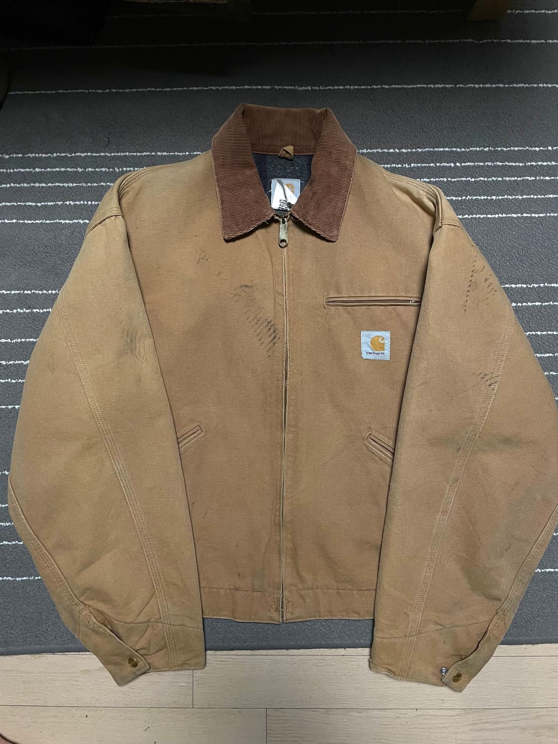 칼하트 디트로이트 j01 브라운 상품이미지1