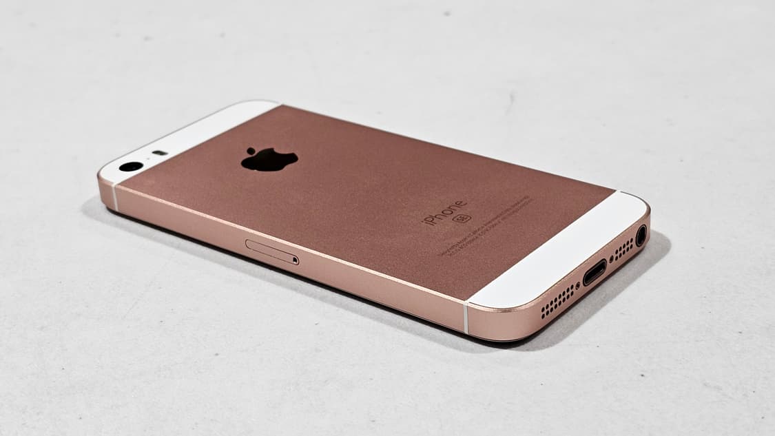 [순정정품] 아이폰 SE1 128GB 배터리신품 무음카메라 해외판 상품이미지7