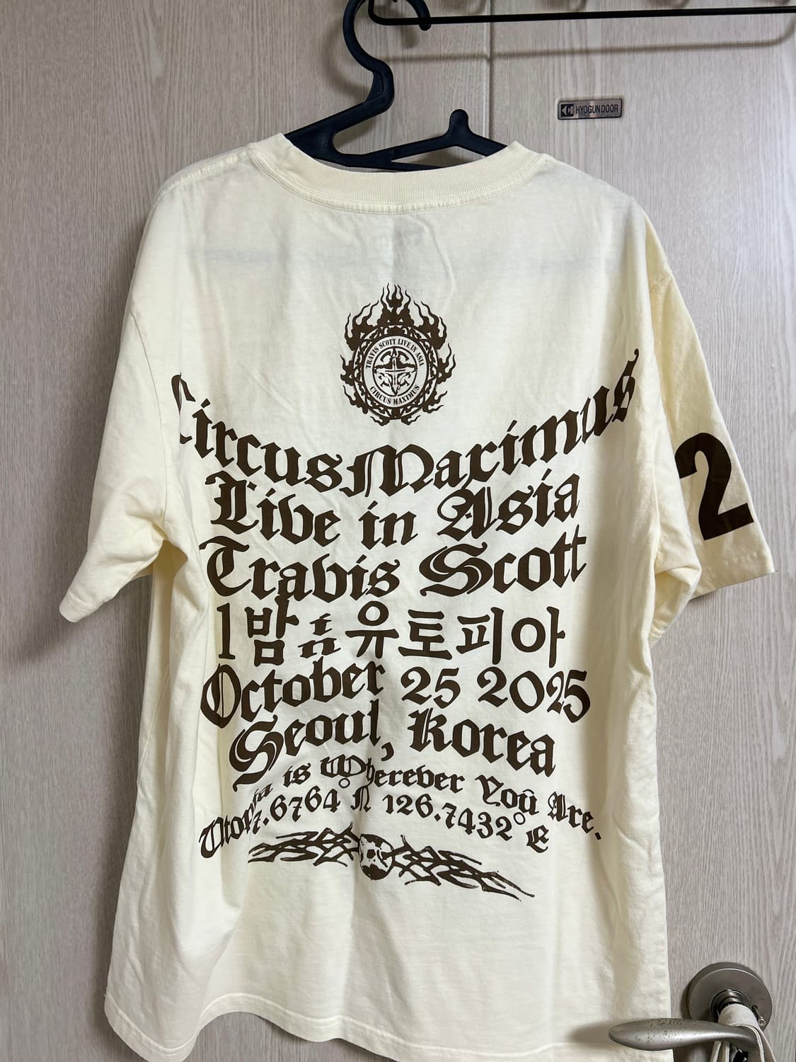 트래비스스캇 내한 머천다이즈 티셔츠 L 상품이미지2