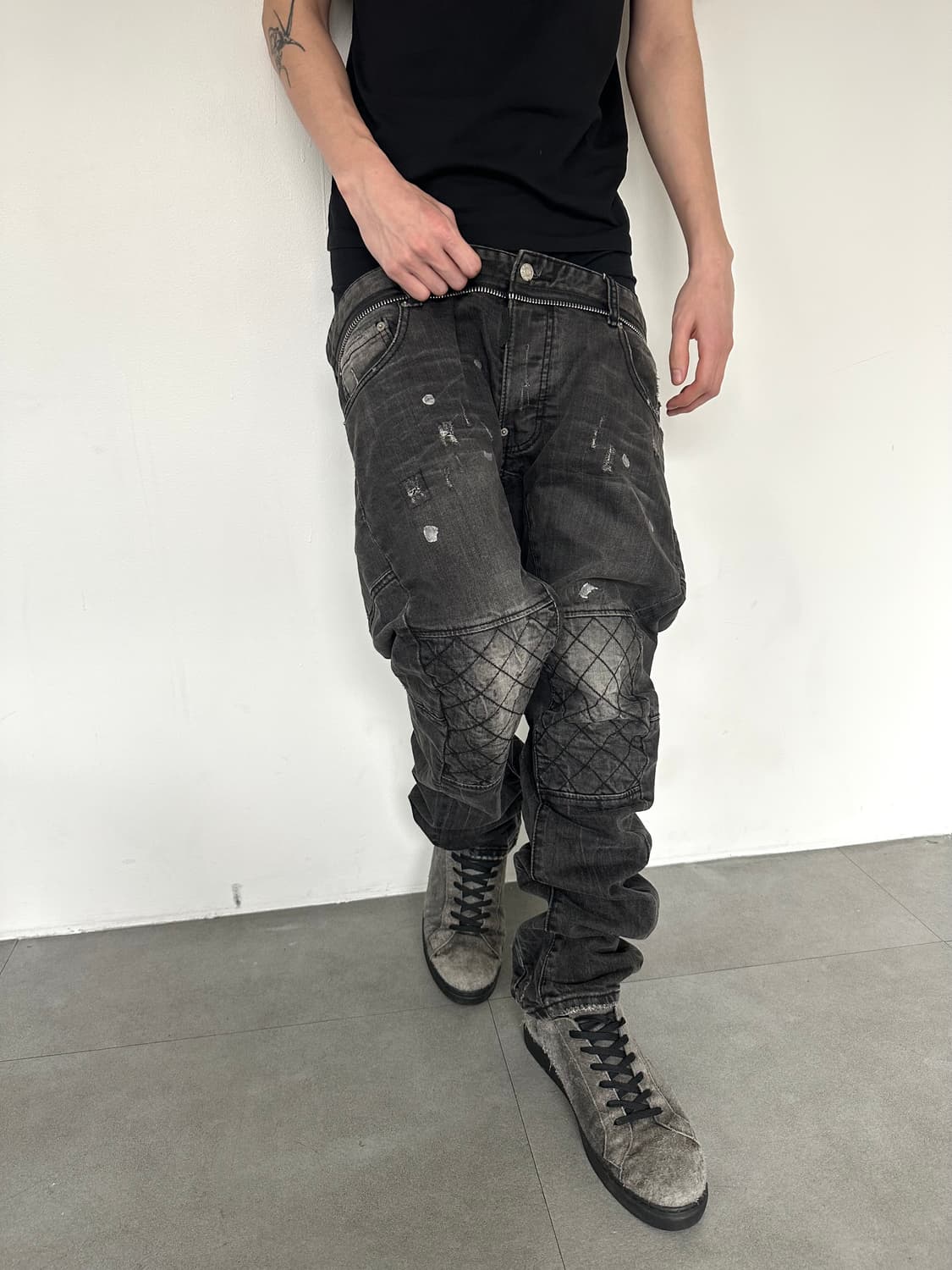 돌체앤가바나 디스트로이드 그레이 레더 스니커즈 상품이미지2