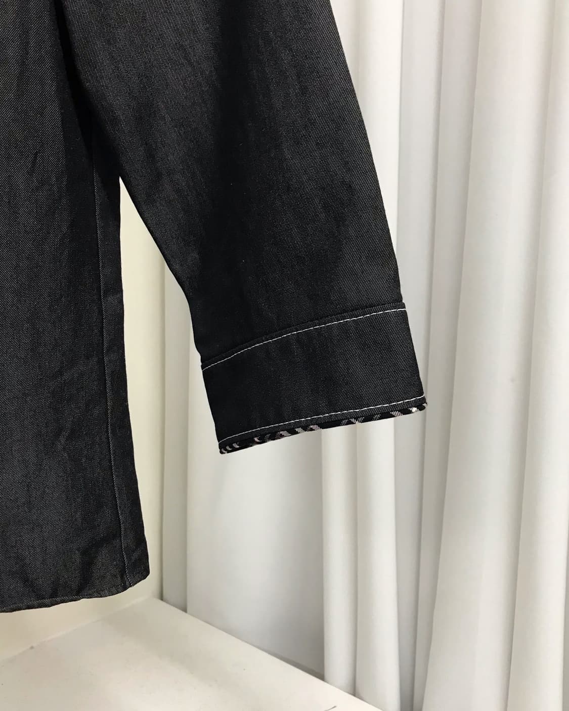 꾸레쥬 로고 7부 셔츠 상품이미지4