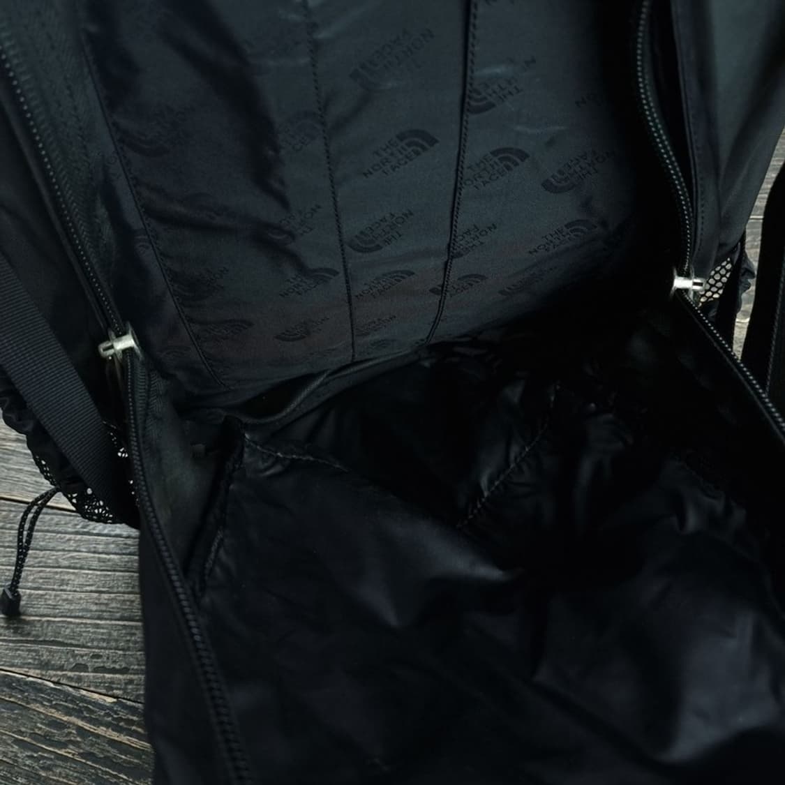 [노스페이스] 콰사 고프코어 마운틴 백팩 블랙 M19382 상품이미지9