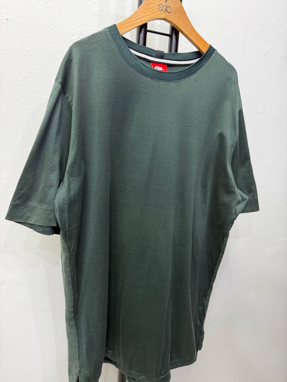 정품) 나이키 남성 반팔티 딥그린 XL 상품이미지2