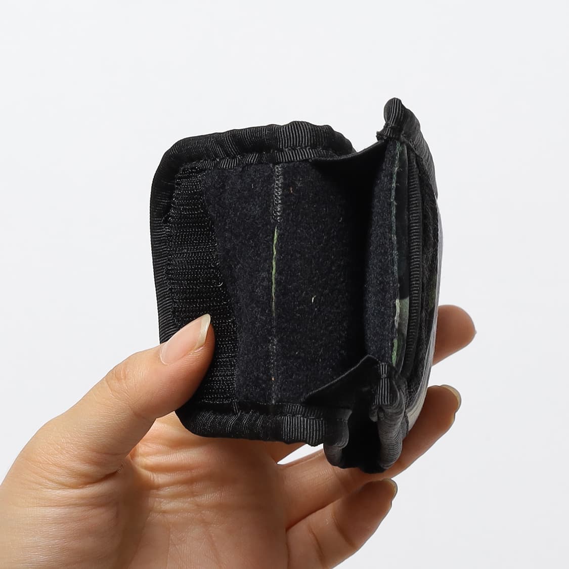 A BATHING APE® Camo Wallet 상품이미지7