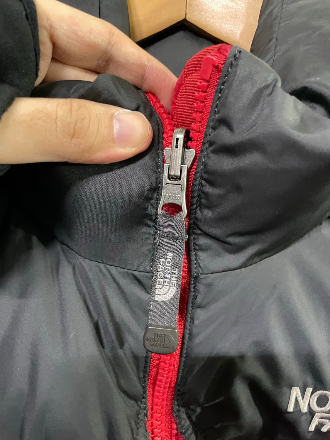 노스페이스 눕시 패딩 점퍼 레어색상 레드 66사이즈  상품이미지4