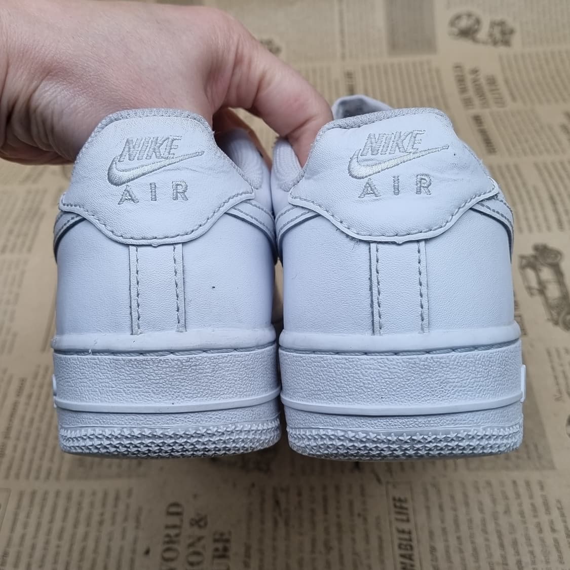 나이키 에어포스1 로우 화이트 여성운동화235 상품이미지4