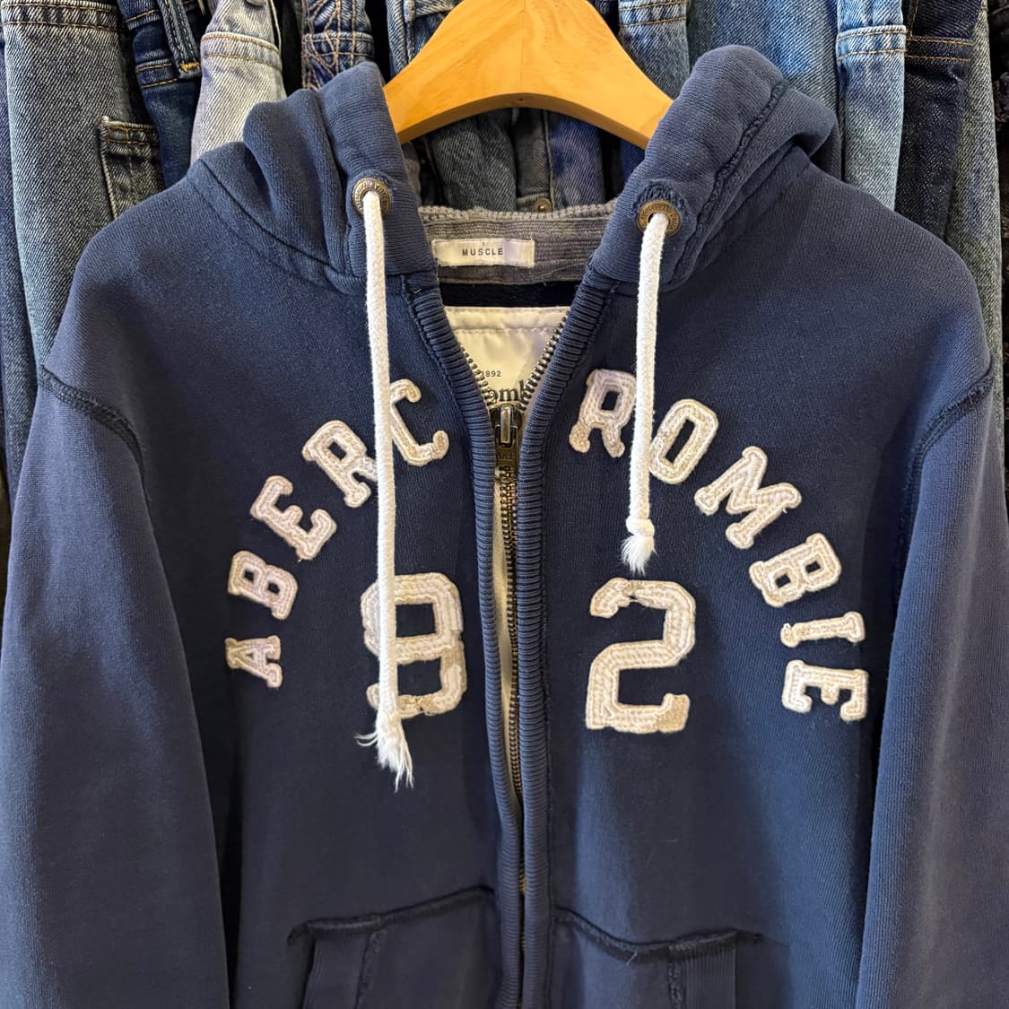 아베크롬비 네이비 후드집업 상품이미지3