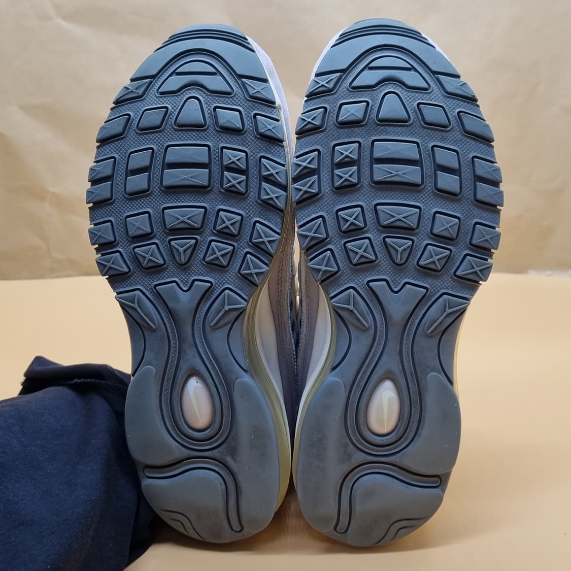 나이키 에어맥스98 바이올렛 운동화245  상품이미지3