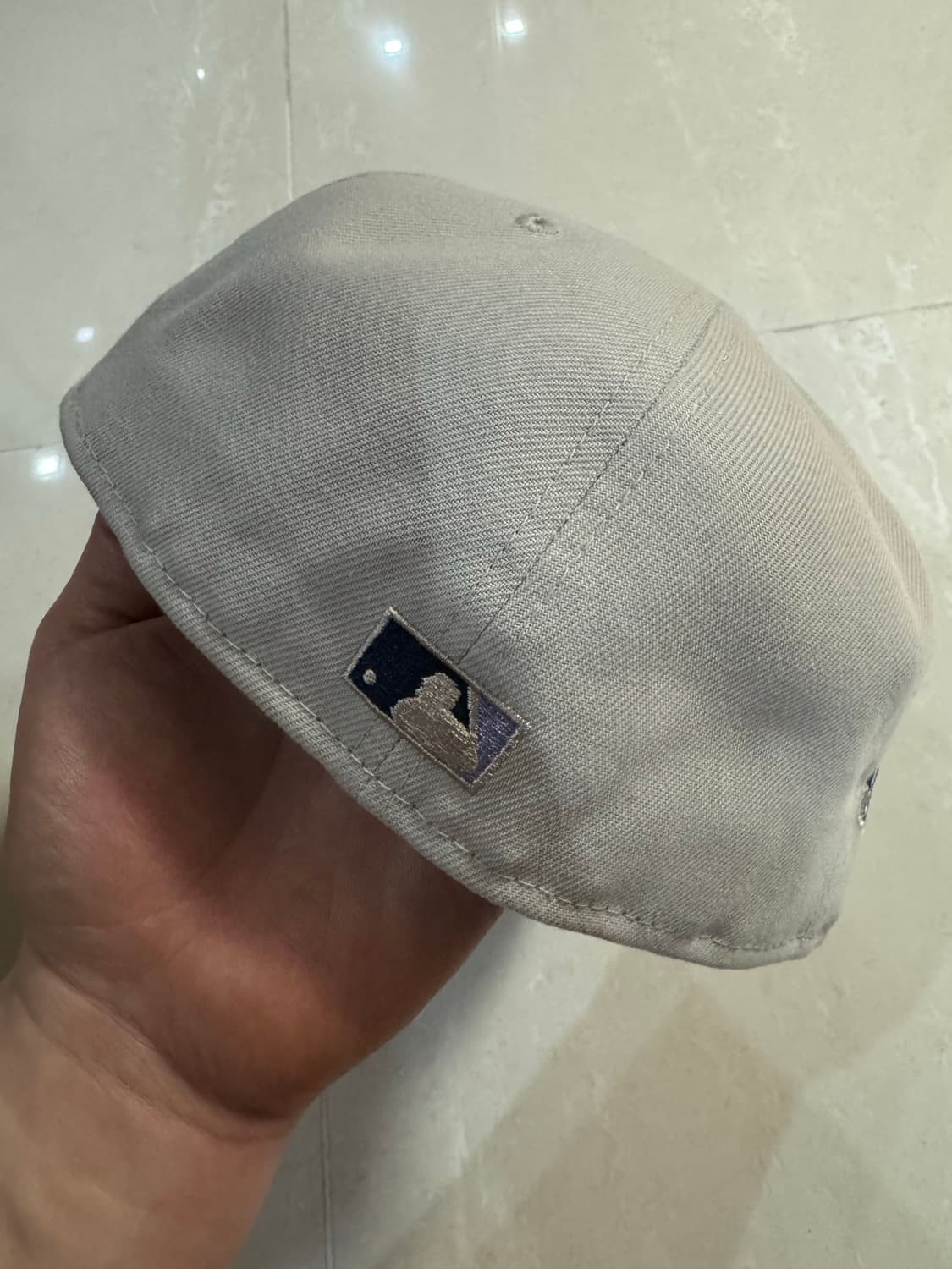 뉴에라 애틀랜타 브레이브스 코듀로이 피디드 캡 5/8 미시착  상품이미지3