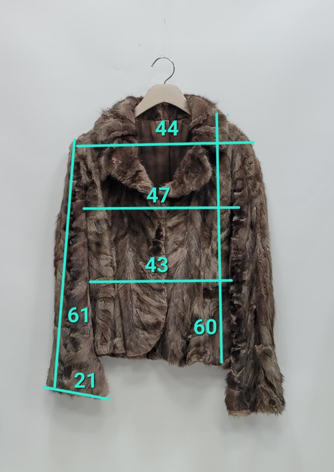 천연 밍크 크롭 자켓 / 여 66
 상품이미지10