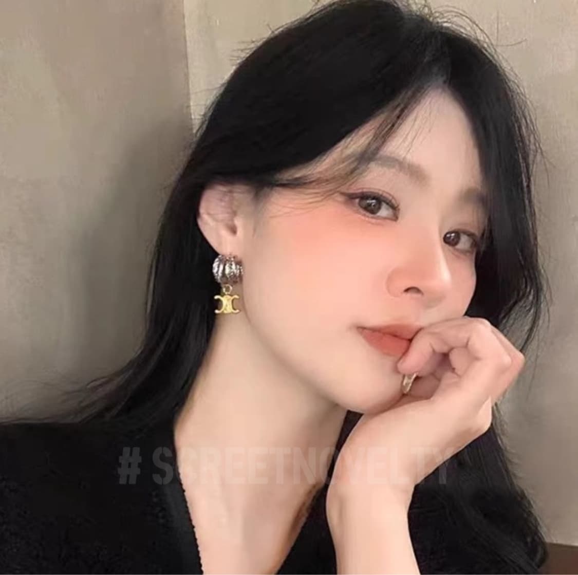 셀린느 트리옹페 트위드 이어링 상품이미지8