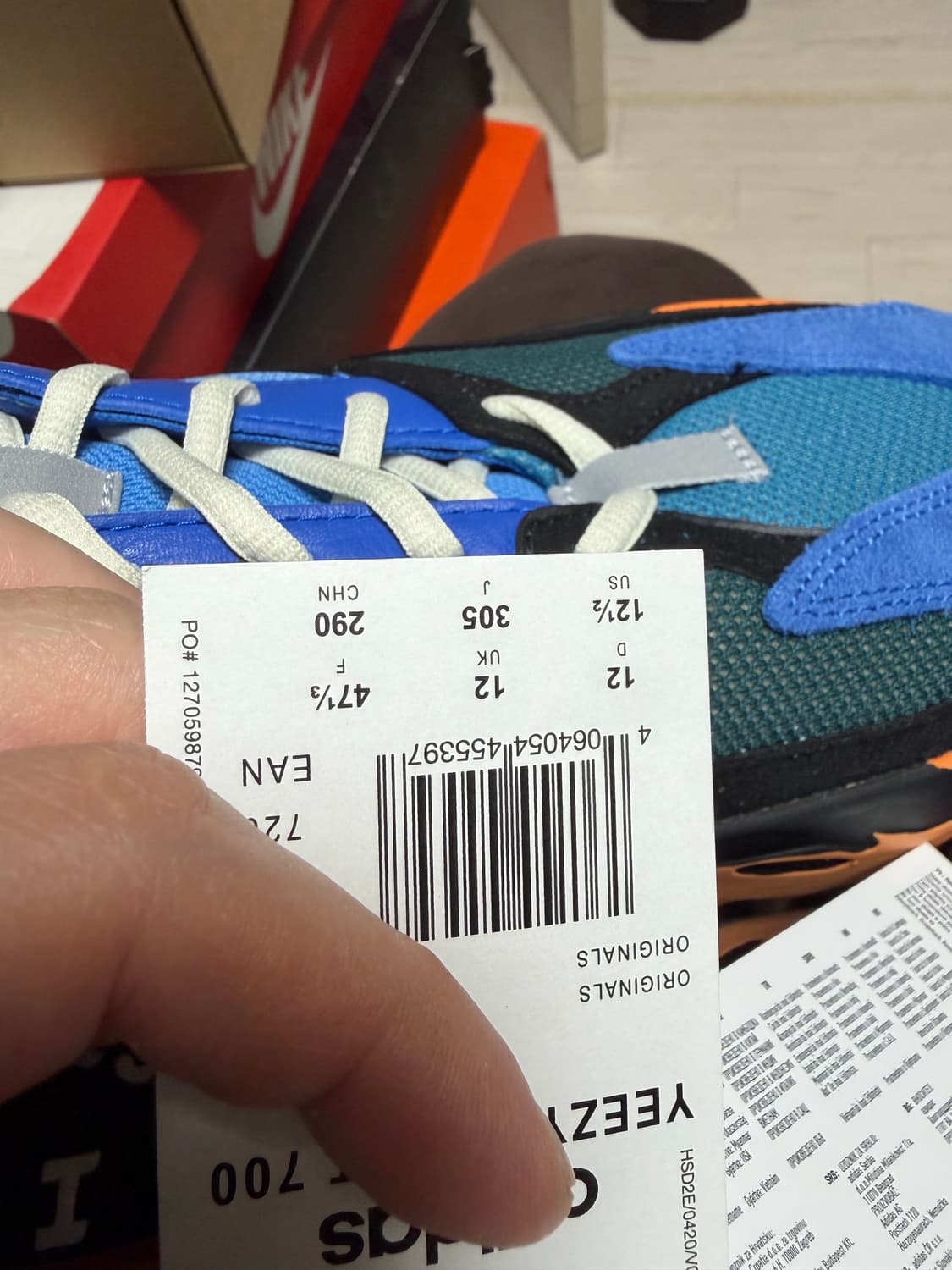 이지부스트 700 브라이트블루 305 상품이미지2