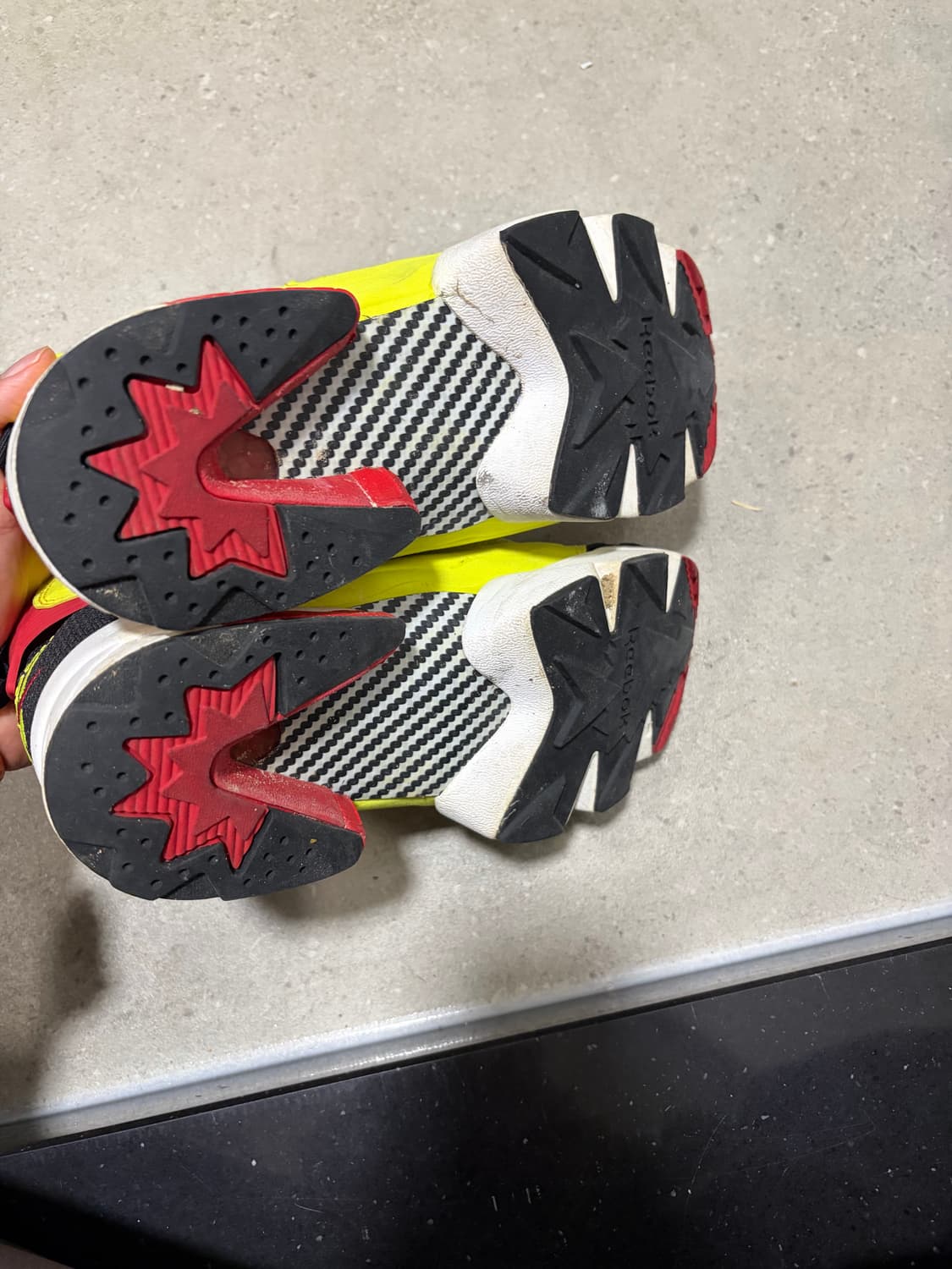 리복 인스타펌프 퓨리 형광 상품이미지4