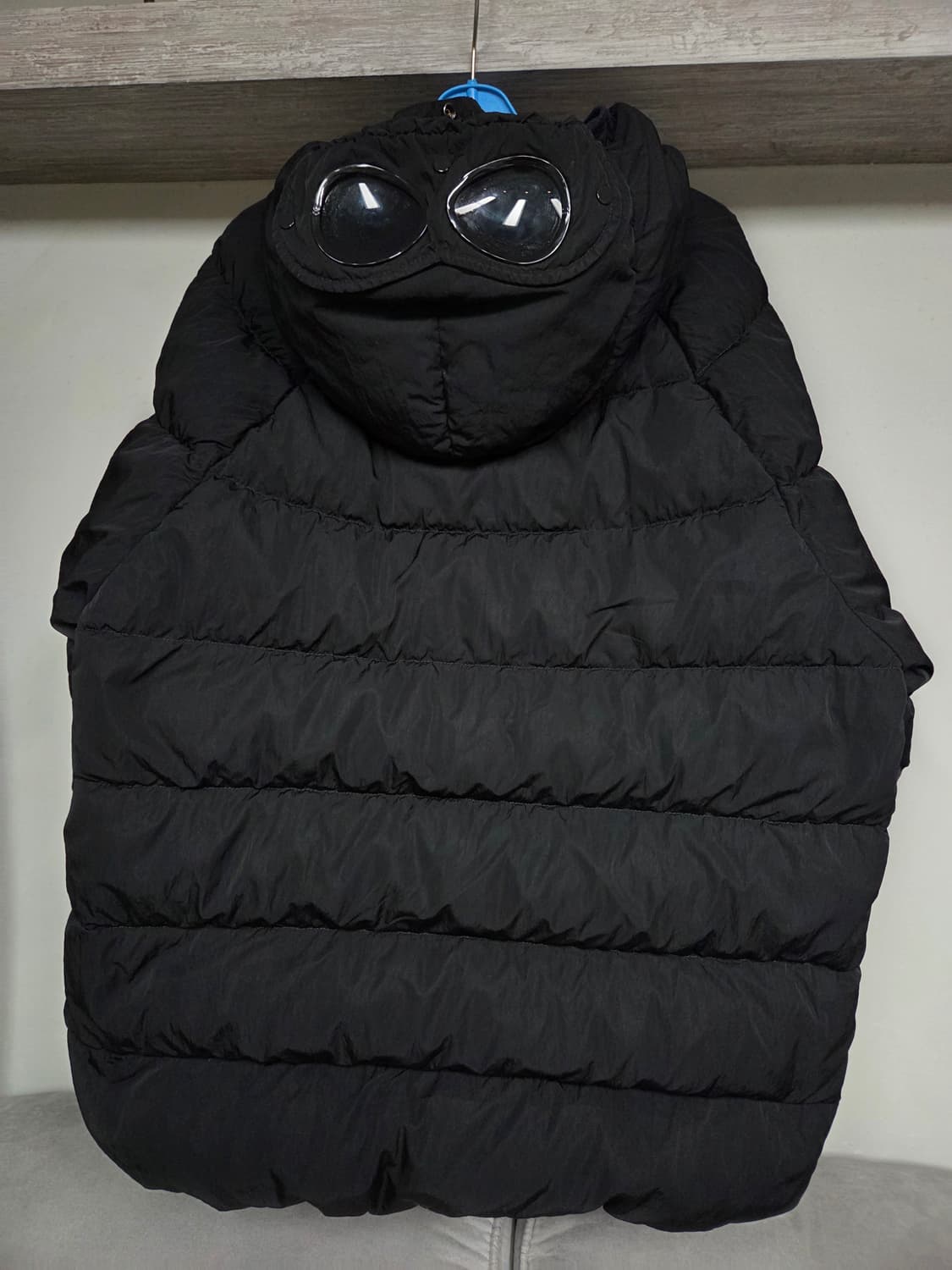 Cp컴퍼니 크롬R  고글 후드 패딩 XL 상품이미지6