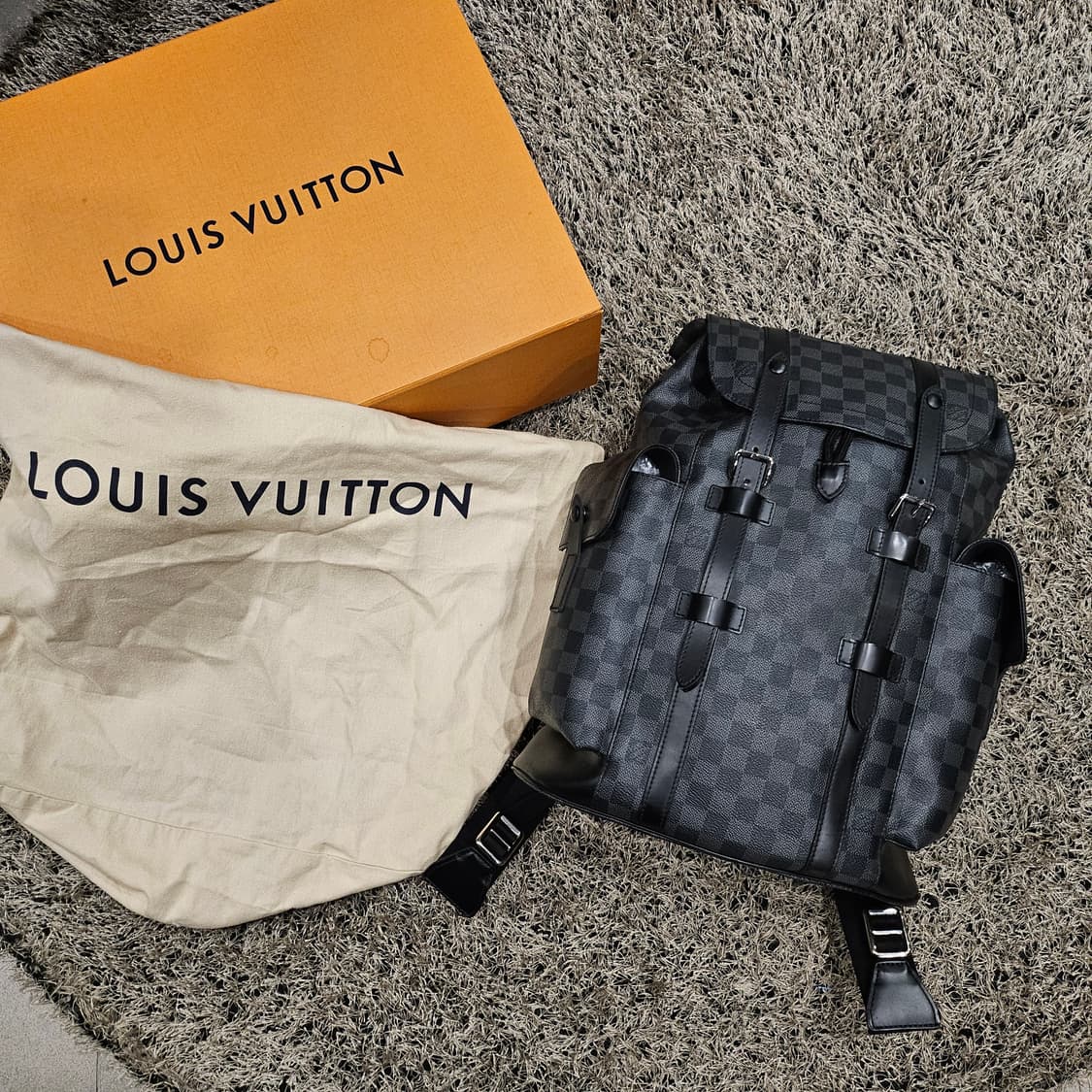 루이비통 크리스토퍼 다미에 포켓 레더 벡팩 상품이미지1