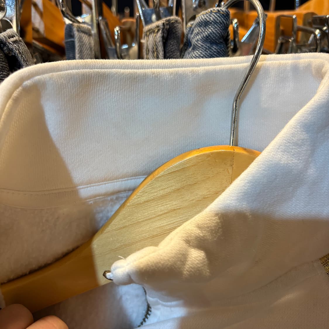 아디다스 흰/금 삼선 하프넥 기모 반집업 상품이미지8