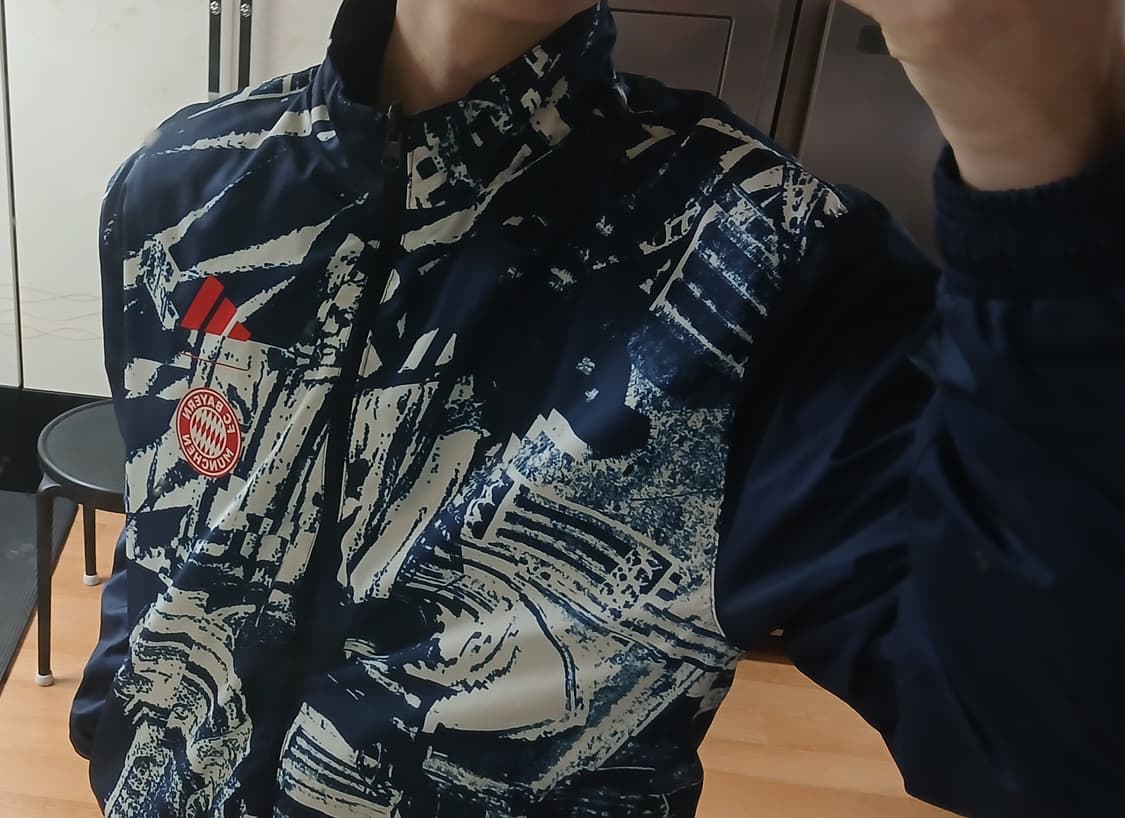 "아디다스 바이에른 뮌헨 양면 바람막이 L 상품이미지3