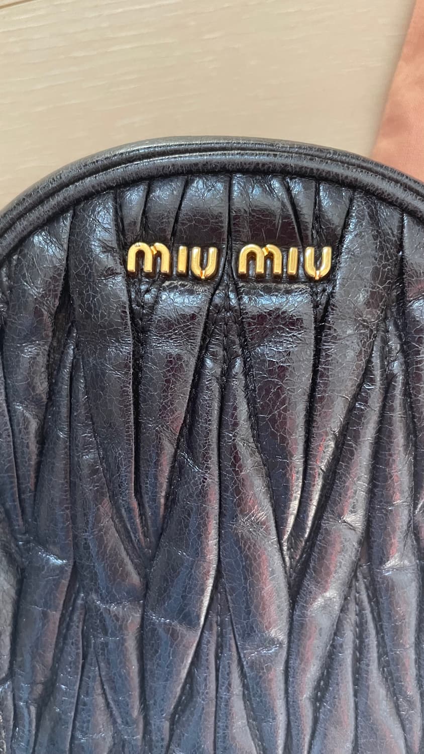 미우미우 마테라쎄 미니 원형백 상품이미지4