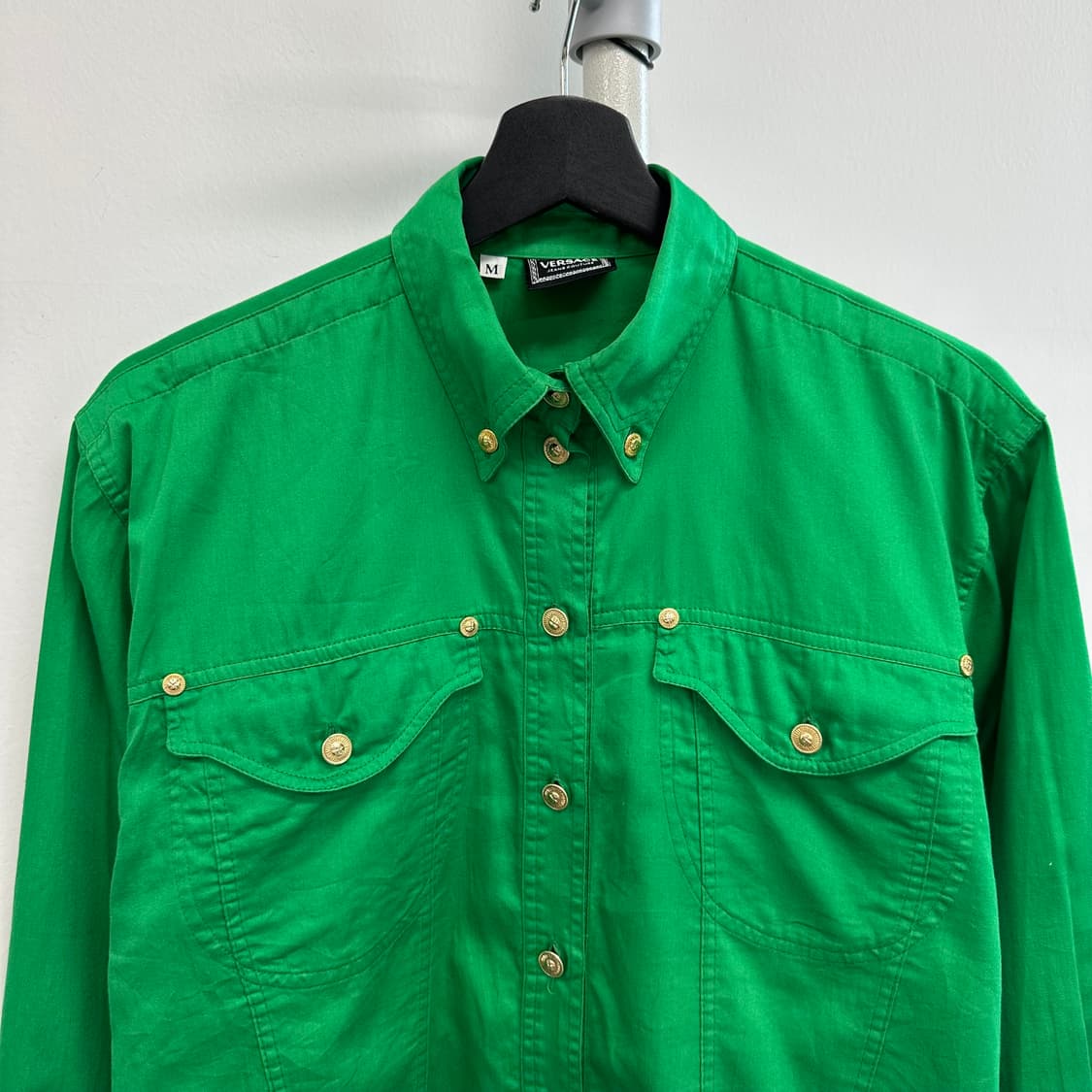베르사체 금장버튼 디자인 그린 셔츠 상품이미지2