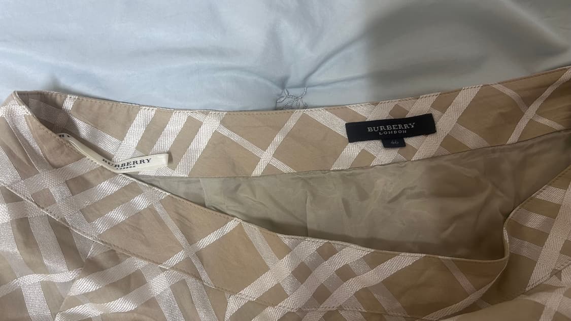 버버리 치마 상품이미지3