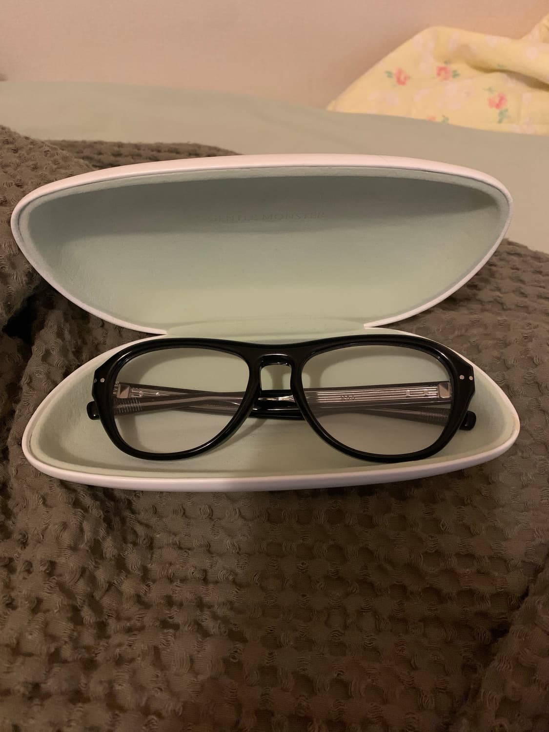 젠틀몬스터 오아 01 블랙 상품이미지2