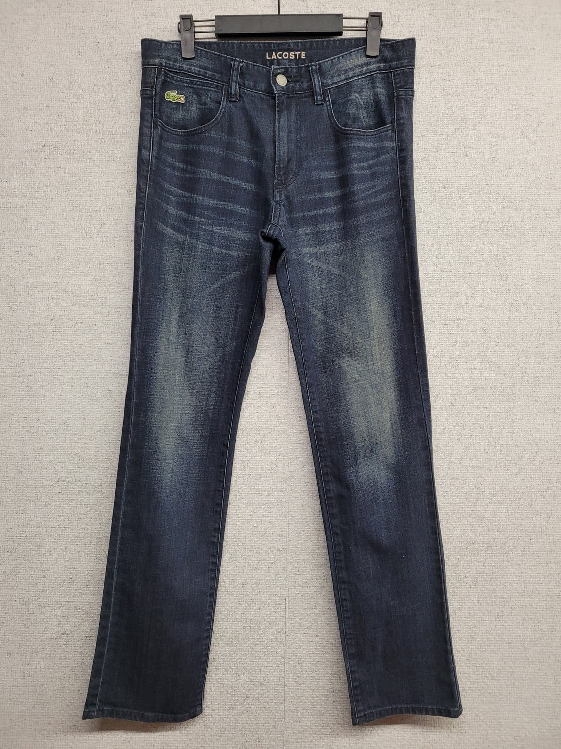 라코스테 여성 세미 부츠컷 청바지 워싱 데님 상품이미지1