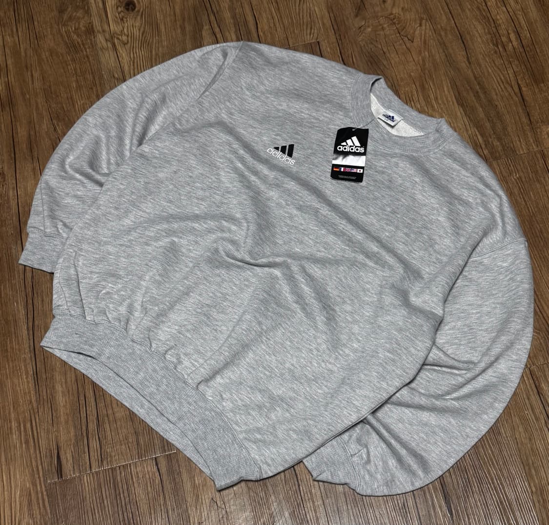 아디다스 일본 라인 데드스탁 차콜 맨투맨 상품이미지1