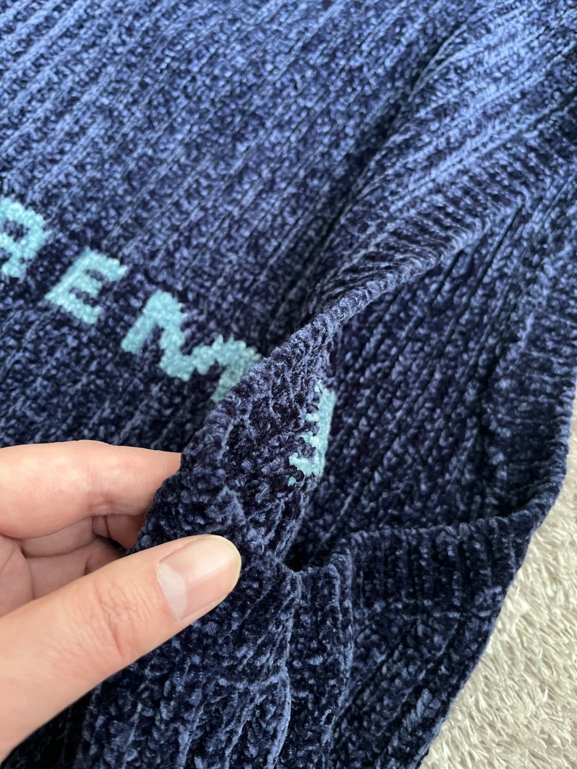 슈프림 셔닐 스웨터 베스트 네이비 상품이미지4