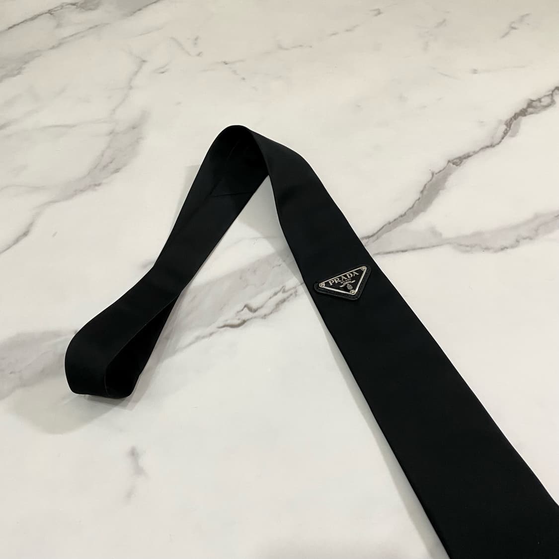 프라다 리나일론 삼각로고 개버딘 넥타이 블랙 R150 상품이미지1