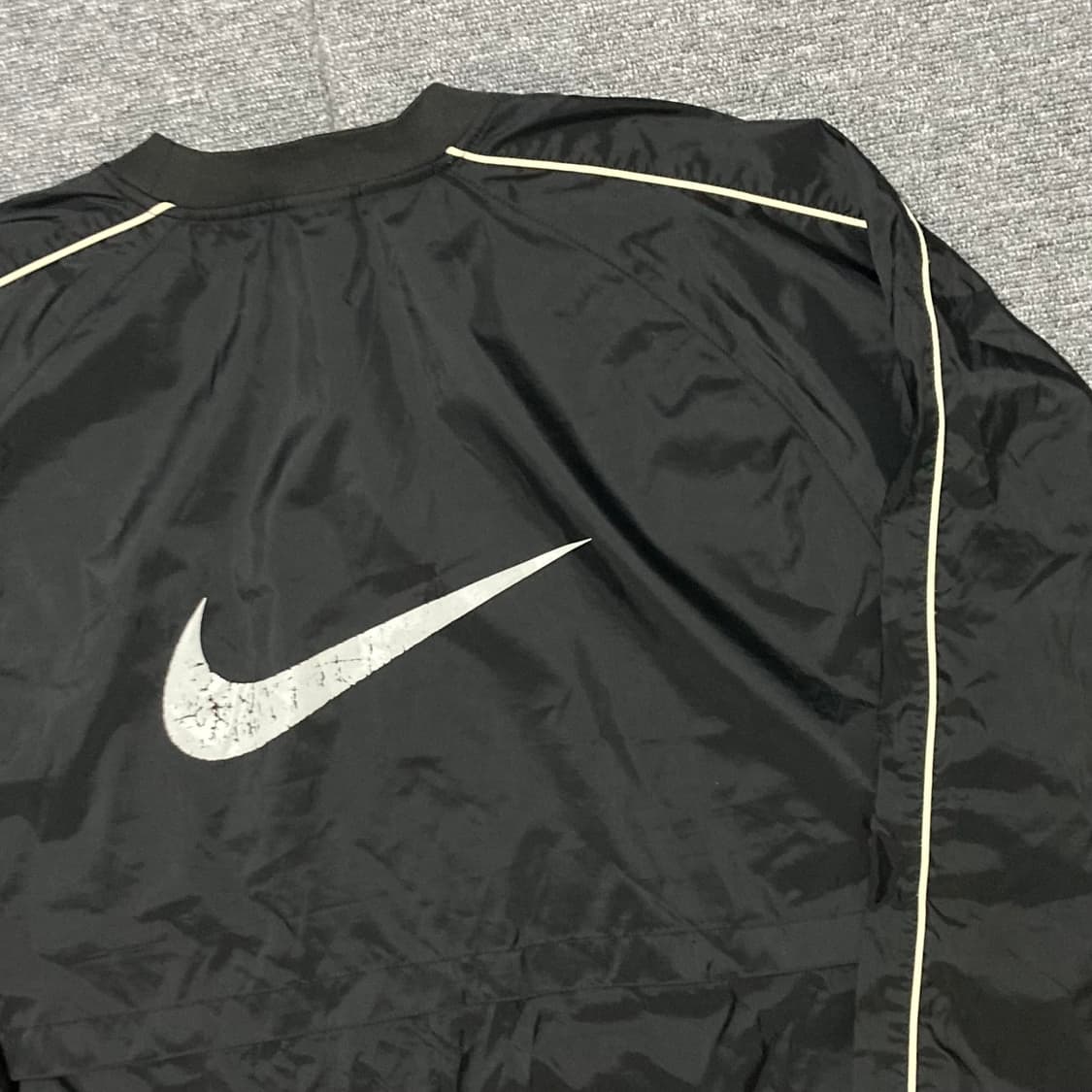 [XL] 나이키 00’s 올드스쿨 빅로고 웜업 상품이미지3