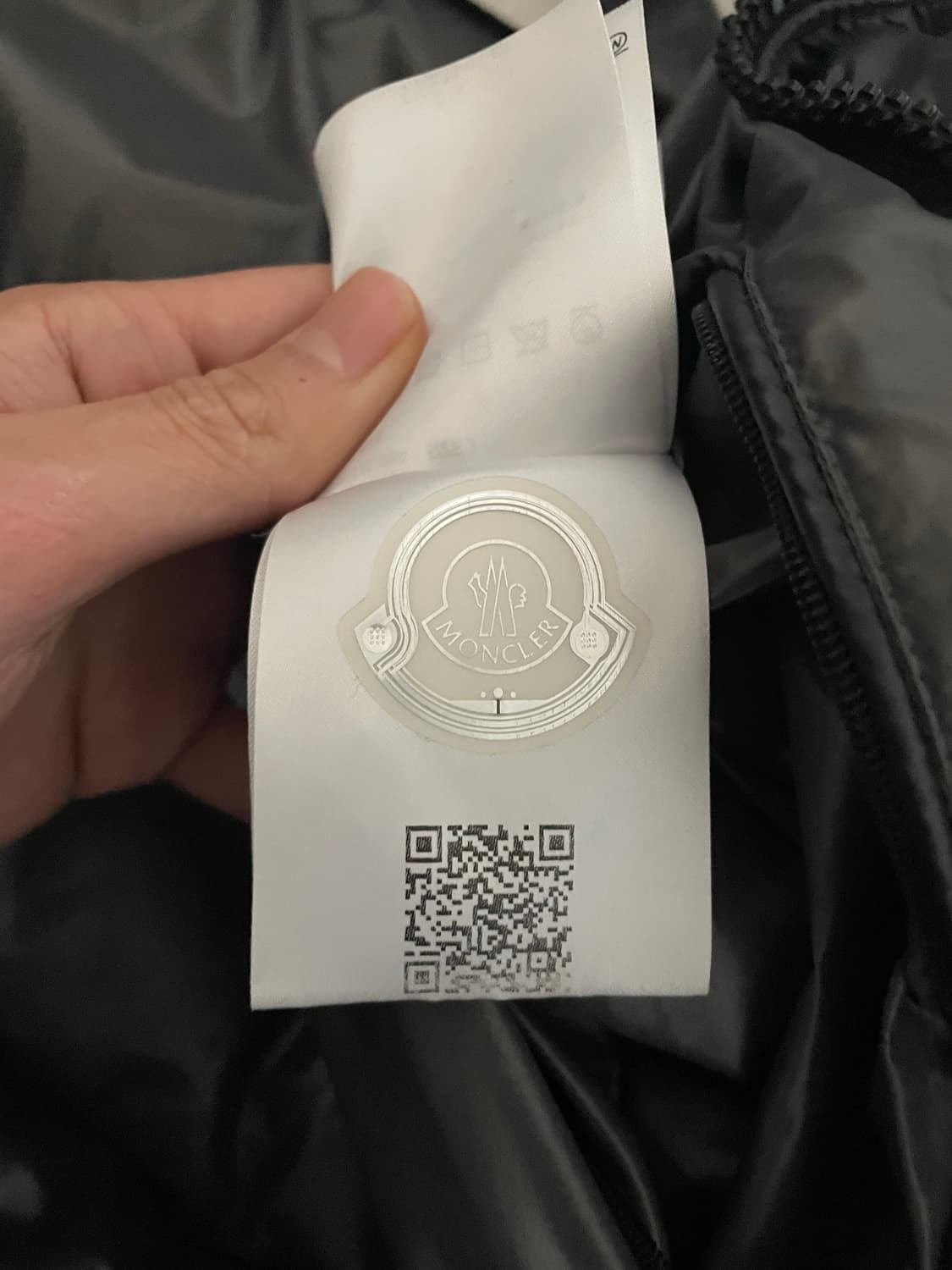 몽클레어 마야 23fw 2사이즈 블랙 상품이미지7