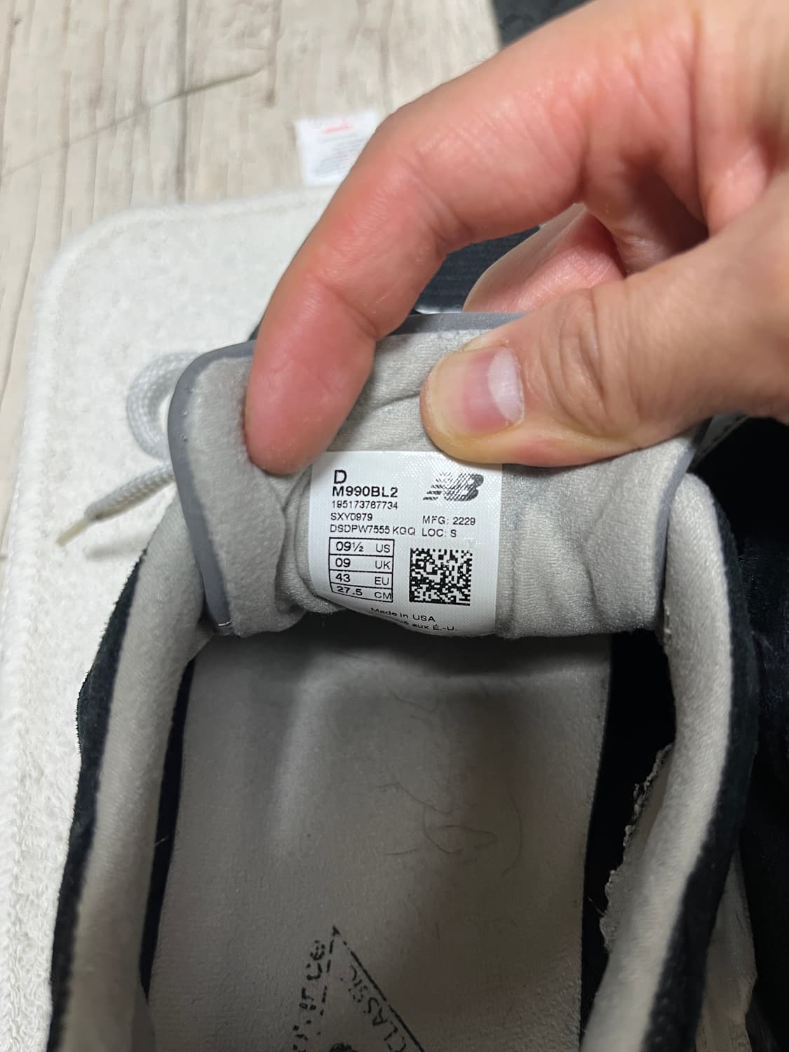 뉴발란스 990v2 블랙 275 상품이미지4
