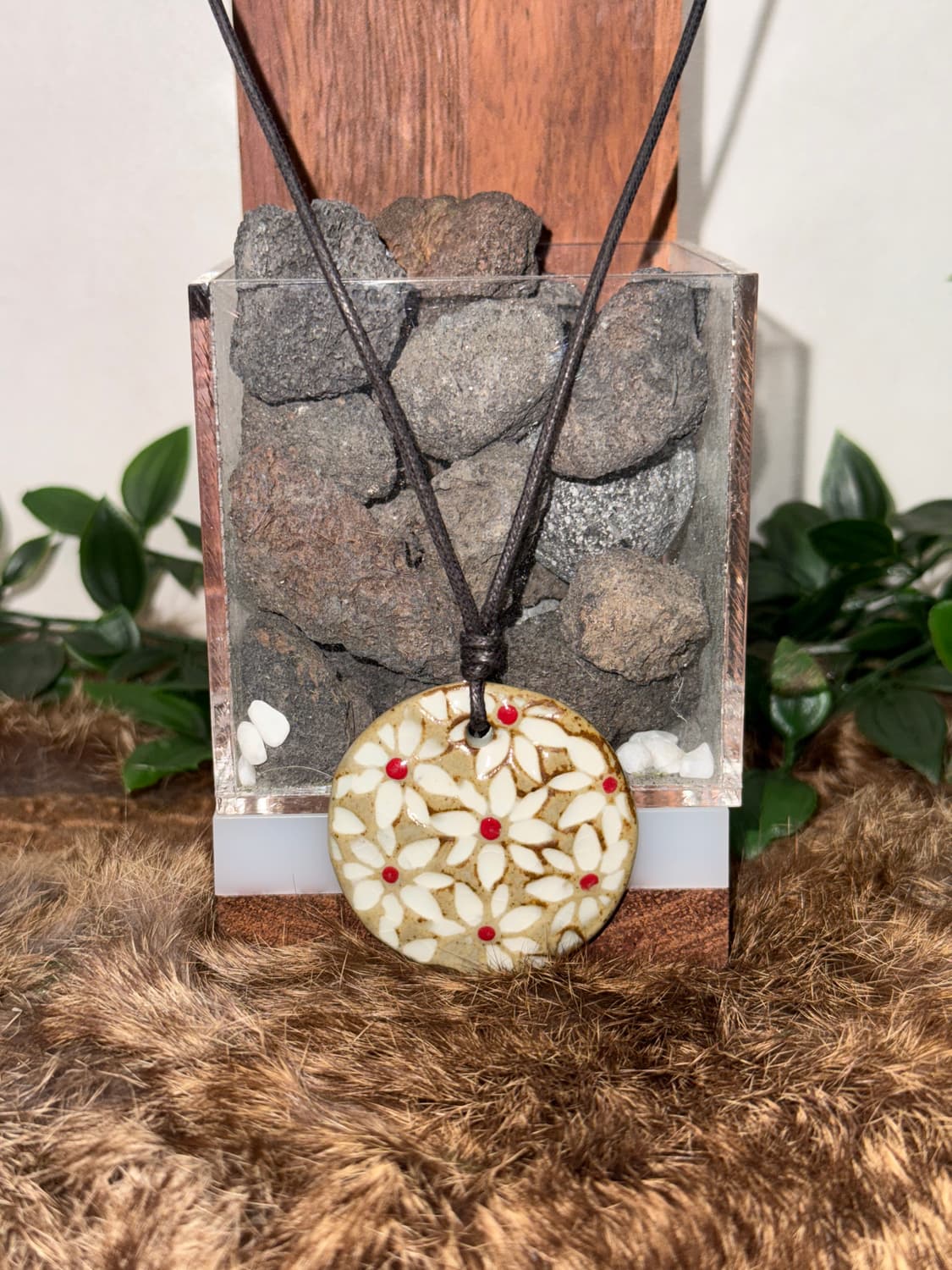 Red point flower ceramic necklace  상품이미지2
