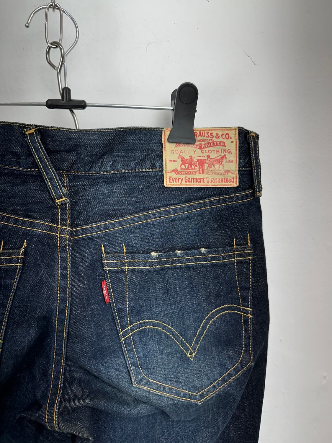 2000s Levi’s 502 Distressed Paint Splatt 상품이미지9