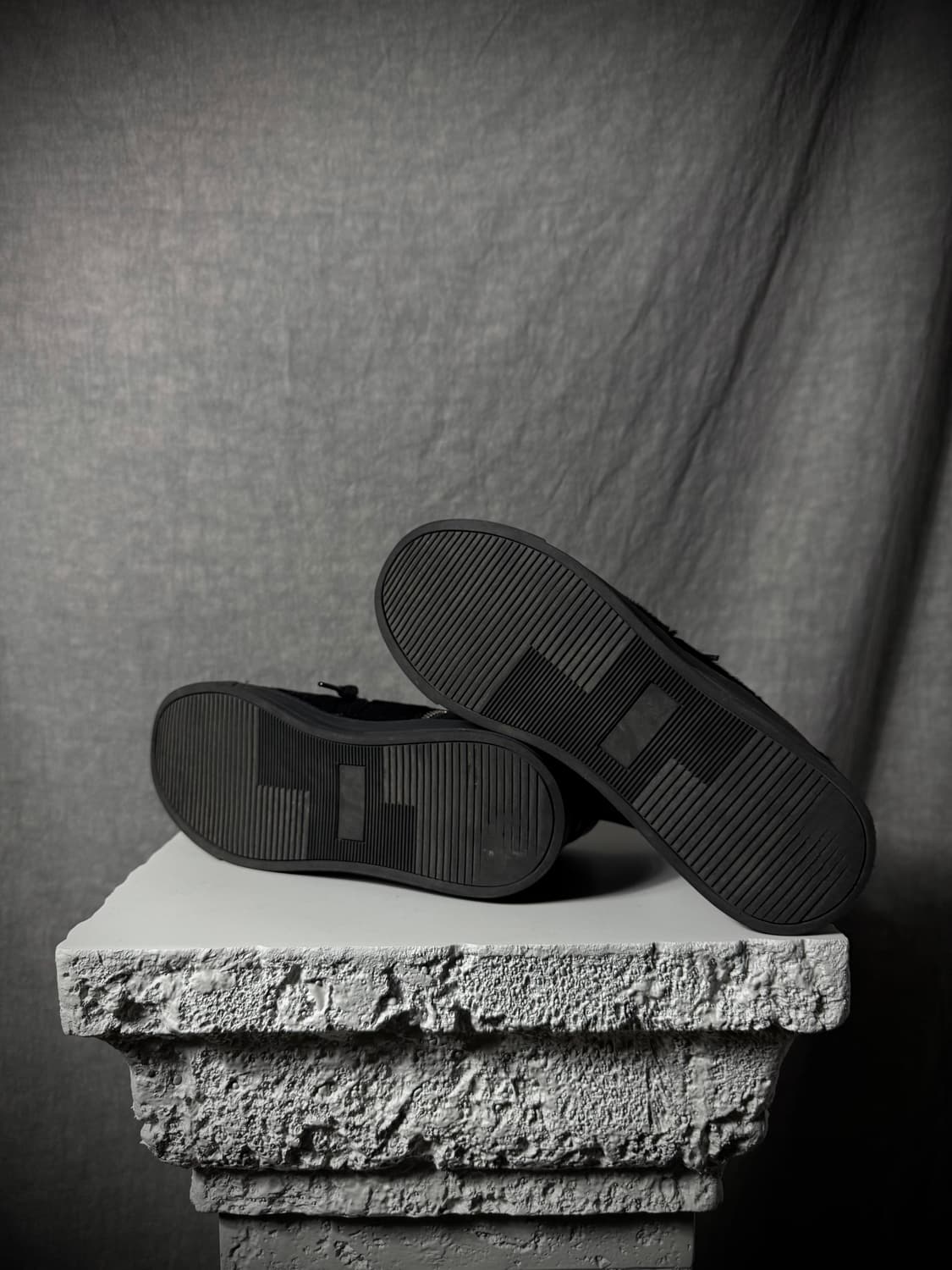 Tornado Mart Fur Panel High-Top Sneakers 상품이미지7