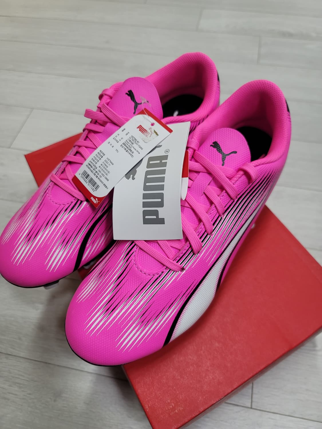 (255)푸마 축구화 울트라 플레이 FG/AG[대전 직거래도 가능] 상품이미지10