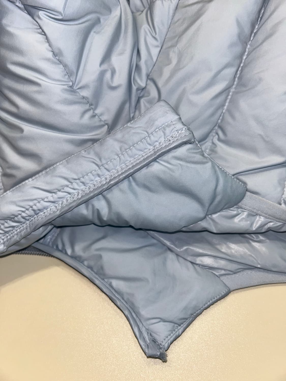 무신사 스탠다드 경량패딩 클라우디 블루 M 상품이미지4