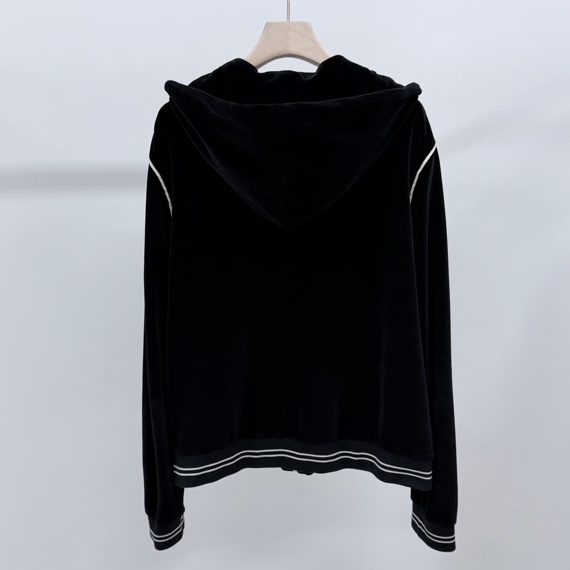 [S+급/XL] 셀린느 트리오페 벨벳 트레이닝 후드 집업 자켓 블랙 상품이미지5