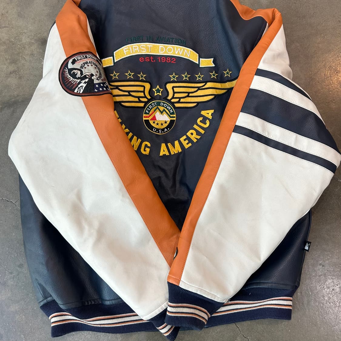 퍼스트다운 pvc 레더 자켓 상품이미지5