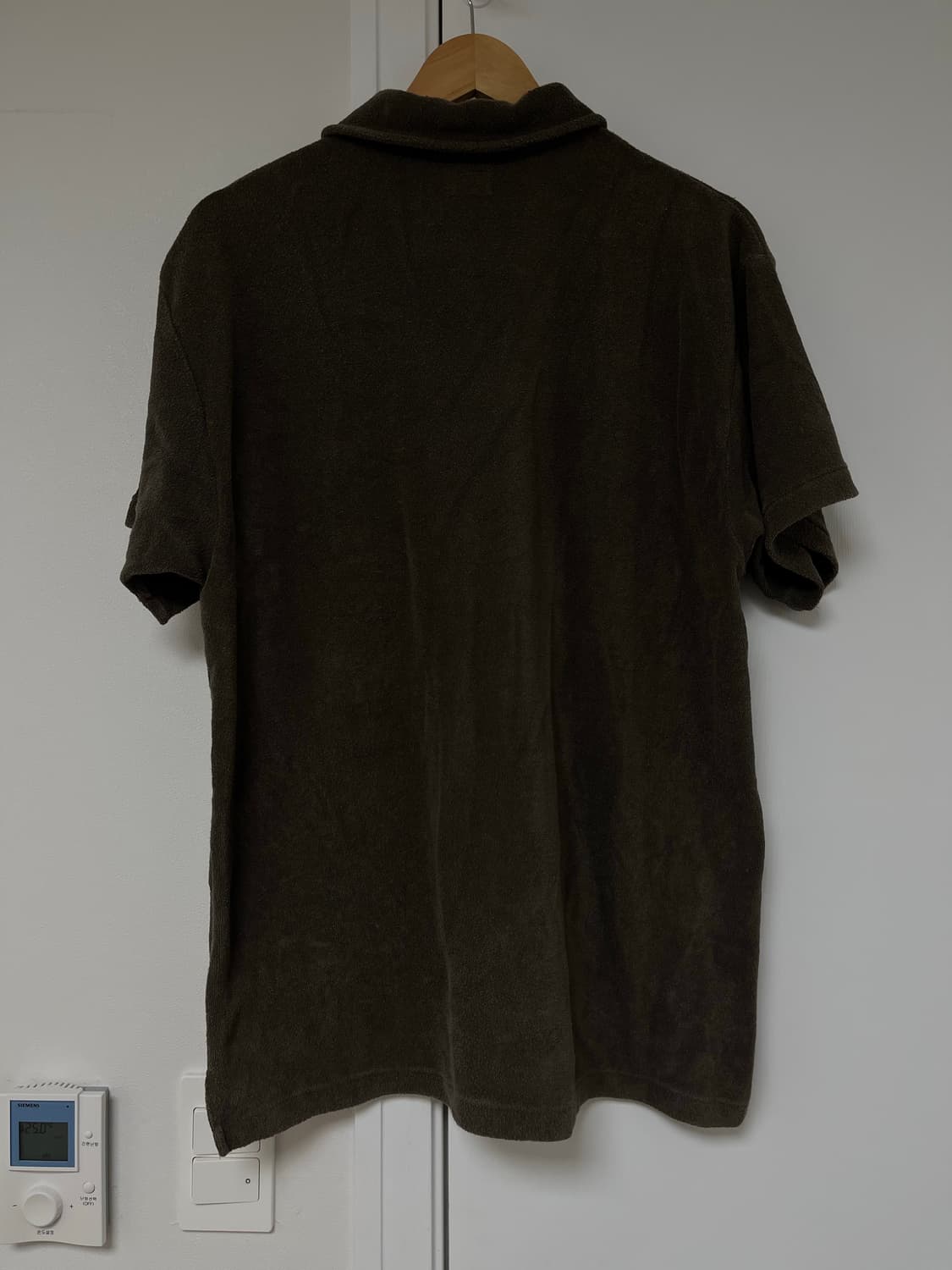 헤리티지플로스 x 헬리녹스 폴로 셔츠 상품이미지2