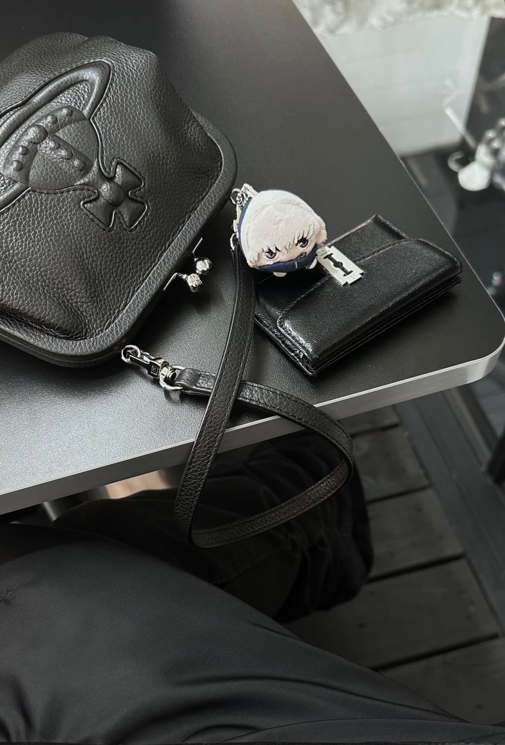 비비안웨스트우드 첼시백 상품이미지2