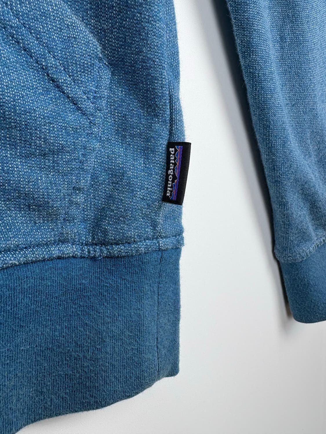 파타고니아 업&아웃 라이트웨이트 후드 짚업 자켓 (기모) 상품이미지3