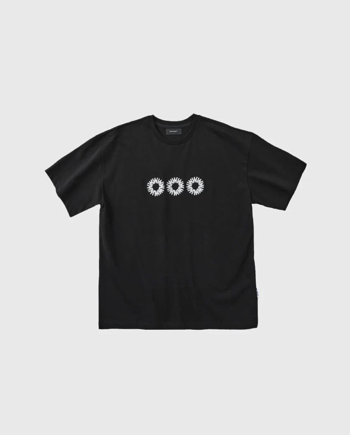 999휴머니티 evd 로고 하프티셔츠 블랙 1사이즈(s) 상품이미지1