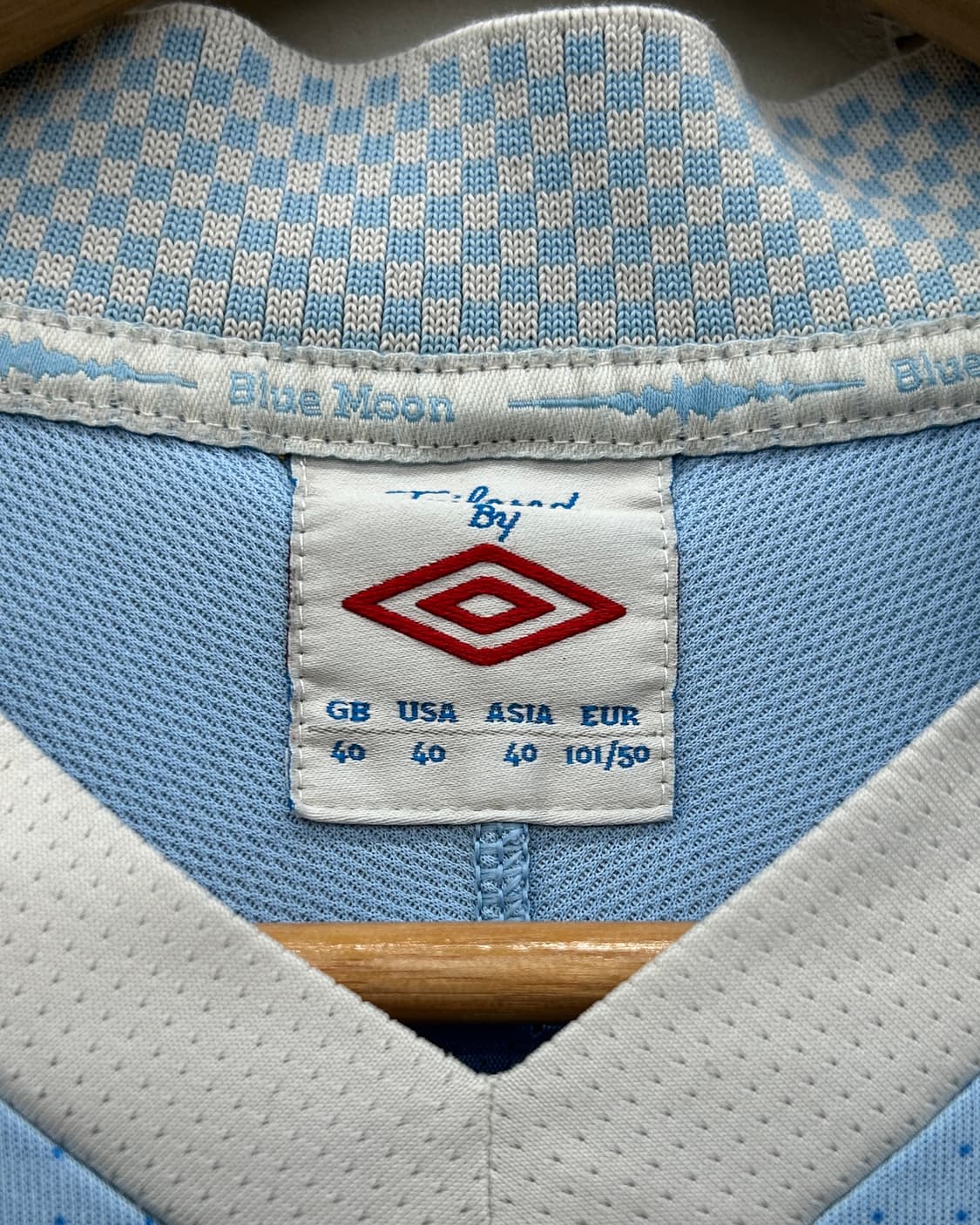  엄브로 11-12 맨체스터 시티 홈 리그킷마리오 발로텔리 상품이미지7