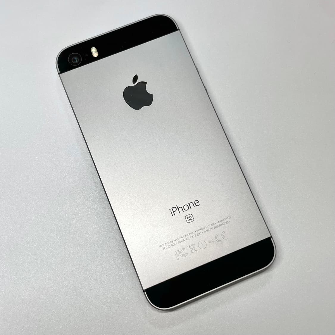 아이폰se 스페이스그레이 128GB 상품이미지1